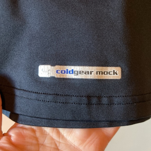 Small Under Armour Black Fitted ColdGear Mock Turtleneck Layering Athletic Top - Picture 5 of 9